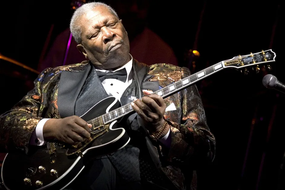 B.B. King: The King Who Made a Guitar Talk Like a Preacher