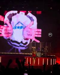 Usher PinkPantheress LA performance of True Romance onstage in Los Angeles